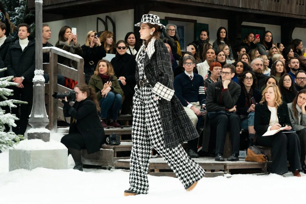 High fashion editorial photography with artistic flair | Cinematic short film still with dramatic lighting | Fashion model in designer wear on urban set | Behind-the-scenes photo from fashion film production | Stylish portrait with bold creative direction | Designer accessories showcased in luxury shoot | Art-driven fashion campaign photo | Black and white fashion editorial close-up | Conceptual fashion scene blending design and storytelling | Avant-garde fashion look with studio lighting