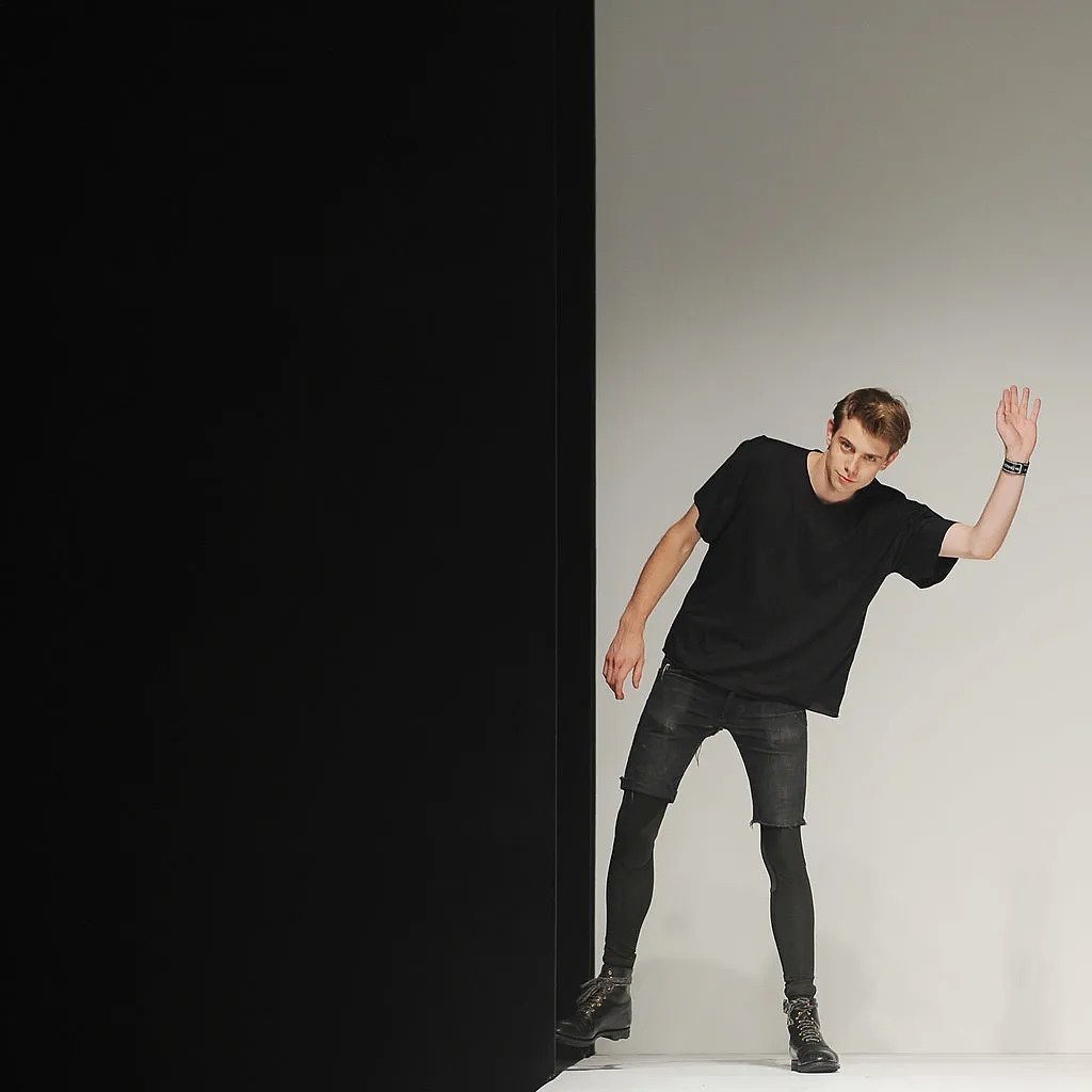 High fashion editorial photography with artistic flair | Cinematic short film still with dramatic lighting | Fashion model in designer wear on urban set | Behind-the-scenes photo from fashion film production | Stylish portrait with bold creative direction | Designer accessories showcased in luxury shoot | Art-driven fashion campaign photo | Black and white fashion editorial close-up | Conceptual fashion scene blending design and storytelling | Avant-garde fashion look with studio lighting