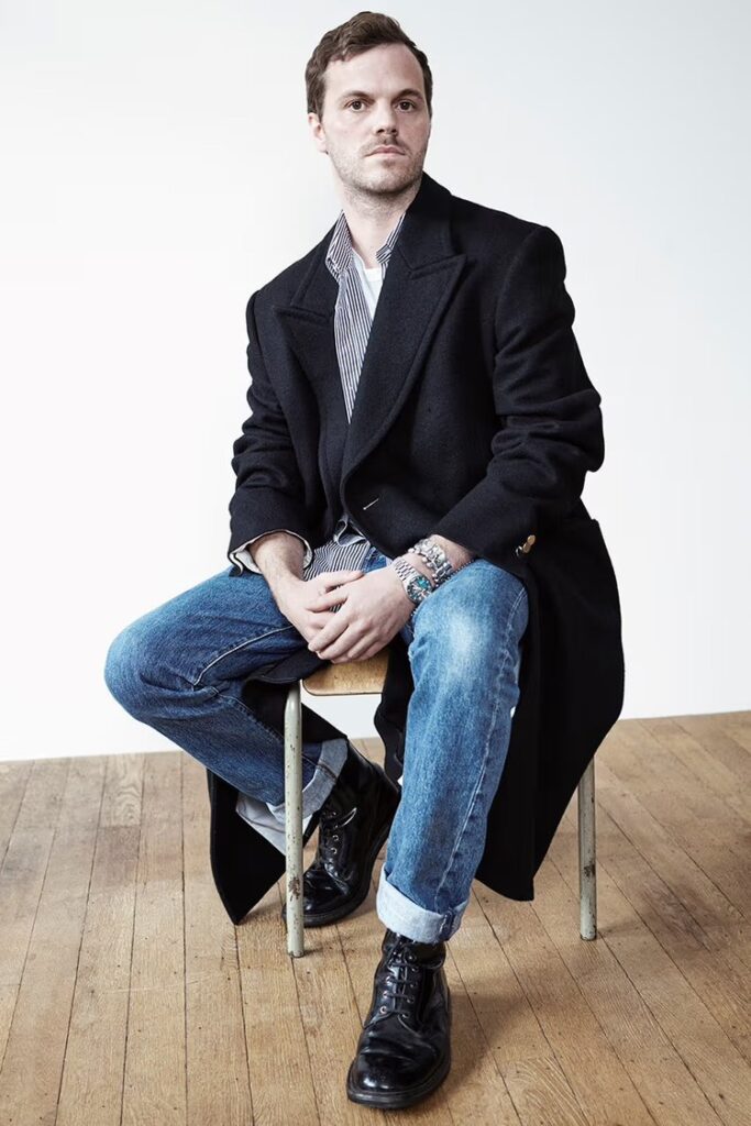 High fashion editorial photography with artistic flair | Cinematic short film still with dramatic lighting | Fashion model in designer wear on urban set | Behind-the-scenes photo from fashion film production | Stylish portrait with bold creative direction | Designer accessories showcased in luxury shoot | Art-driven fashion campaign photo | Black and white fashion editorial close-up | Conceptual fashion scene blending design and storytelling | Avant-garde fashion look with studio lighting